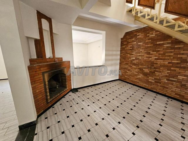  Villa en vente bien située à Hay Riad