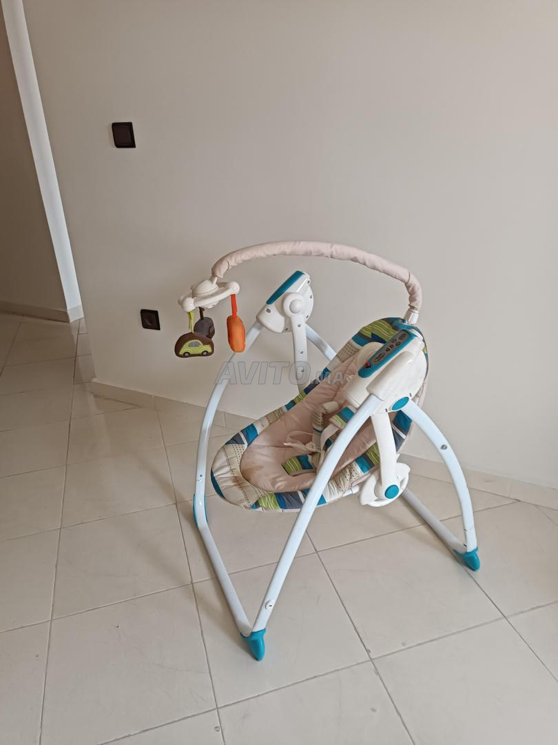 Balançoire électrique bébé chaise berçante simple