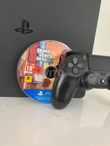 Pack PS4 Slim et GTA 5