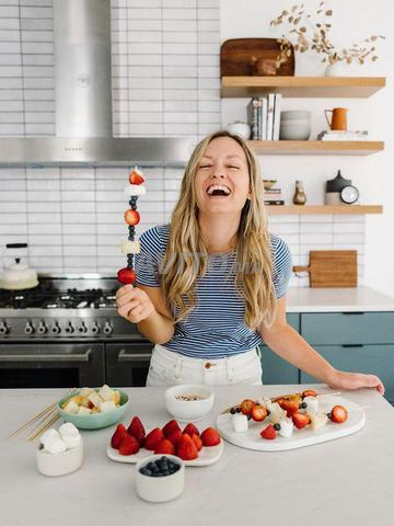 Femmes de ménages / nounous / cuisines - 2