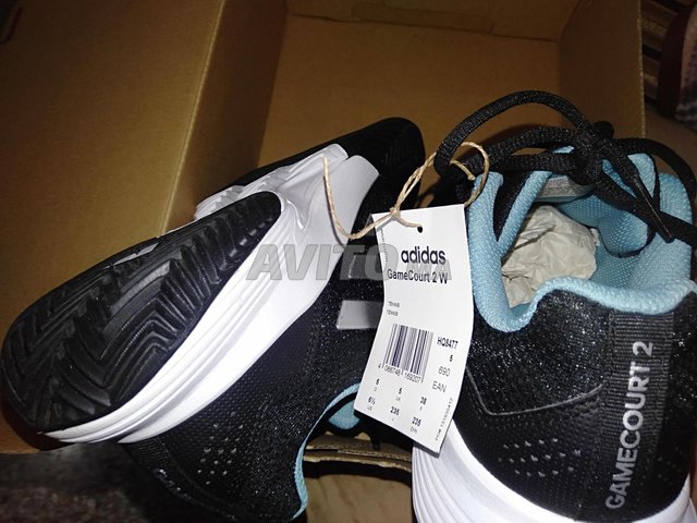 ADIDAS ORIGINALE FEMME NEUVE PROMO Chaussures a Temara Avito.ma