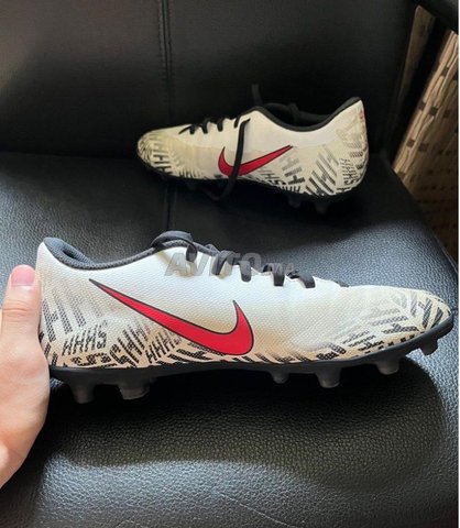 Godasse nike neymar store