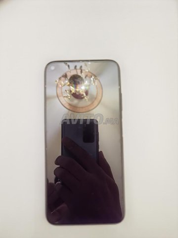 HUAWEI Nova 7i presque neuf 