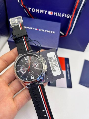 Montre Tommy Hilfiger Avec boite 