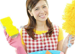 Femme de de ménage marocaine couchante 