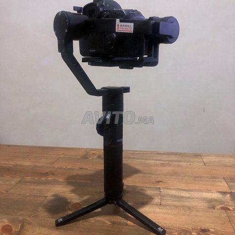 Stabilisateur Zhiyun Crane 2 Noir pour appareil photo numérique