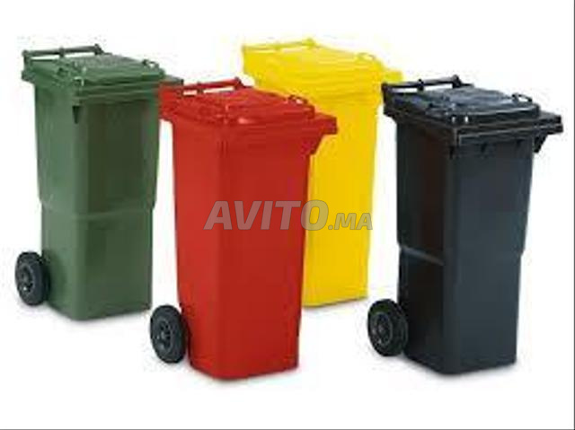 BAC A ORDURE 240L