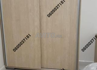 Armoire portes coulissantes