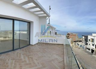 Magnifique Villa avec piscine à Vendre à Mnar 