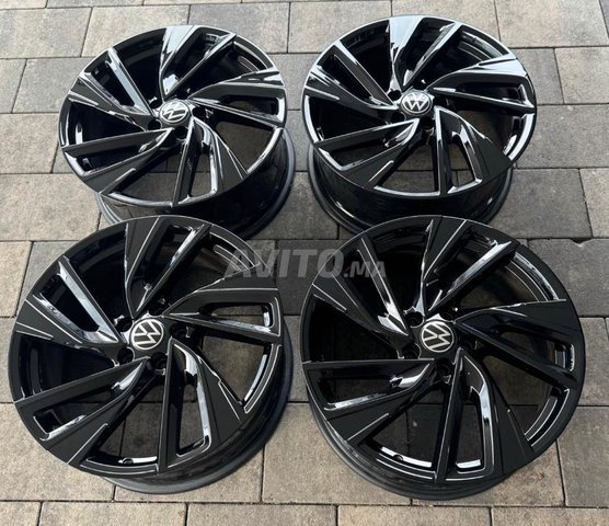 19 pouces VW Golf 8 VIII GTI GTD jante originale Adelai