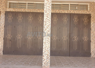 Dépôt Garage de 140 m² à Louer