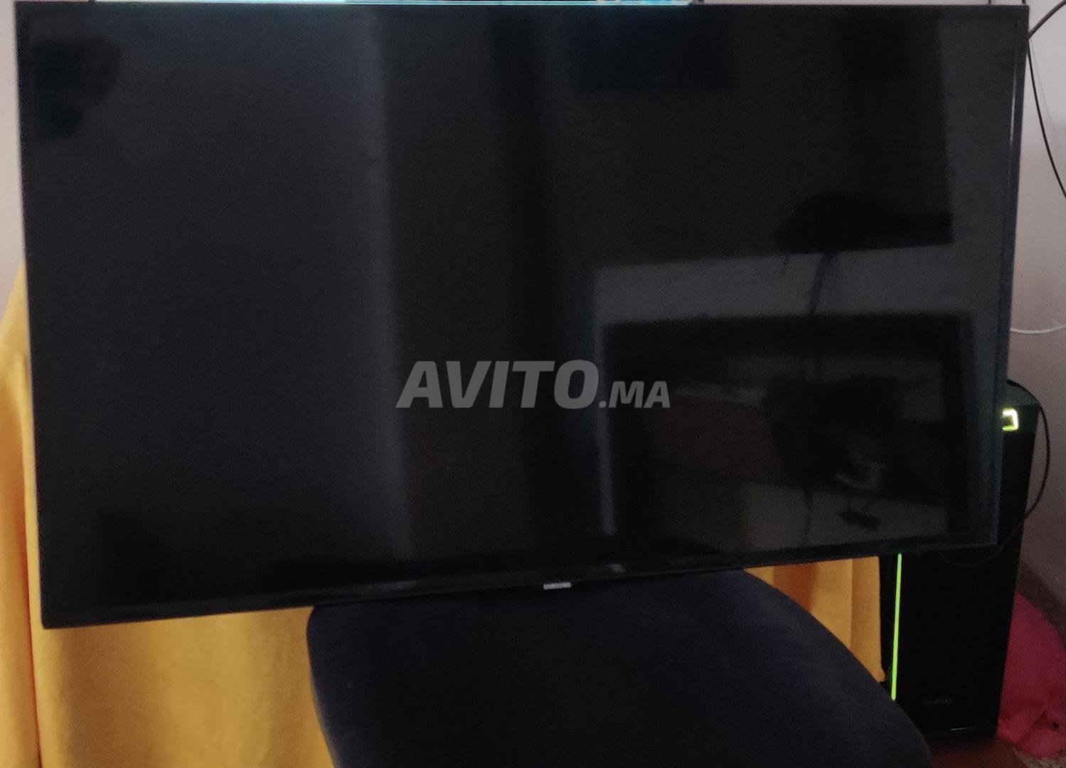 SAMSUNG 32 pouces Classe LED Smart FHD TV 1080P Maroc