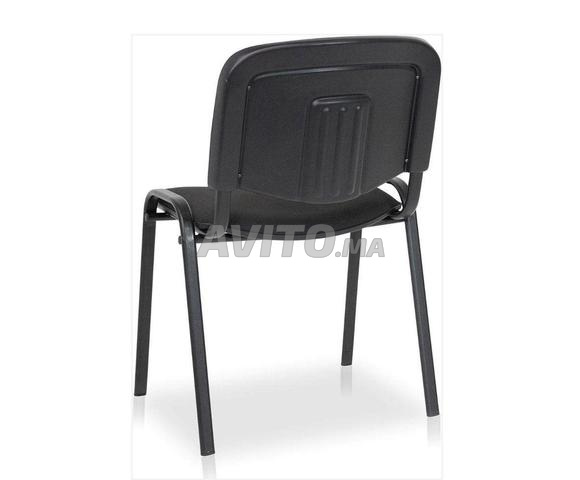 Les chaises iso et les chaises avec accoudoir  - 2