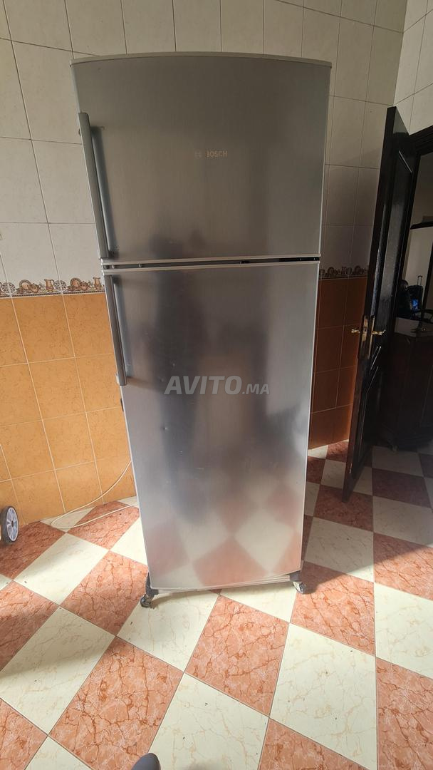 Réfrigérateur BOSCH - No Frost 525/487 litres. - Outillage Maroc