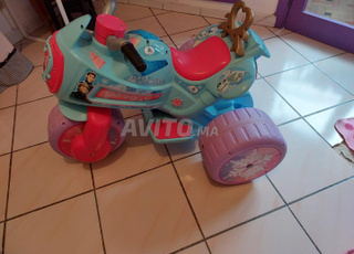 Quad enfants très bon état et une surprise