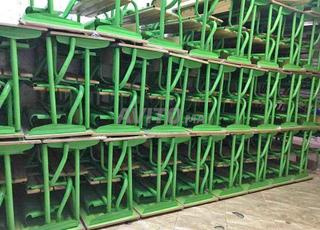 أثاث مدرسي بالجملة