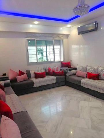 joli studio moderne à louer meublé avec piscine