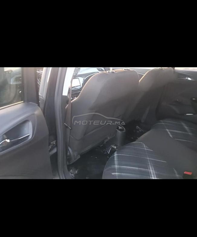 Opel Corsa Essence Manuelle 2016 à Mohammedia
