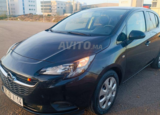 Opel Corsa Essence Manuelle 2016 à Mohammedia