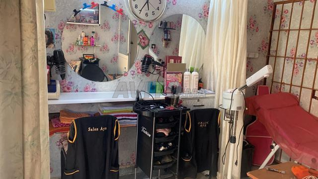 Feminin salon coiffure esthétique 