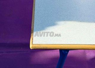 طاولات مدرسية بمقعدين بحالة جيدة