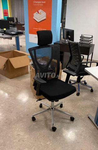 Chaise Importation Comfort Knows No Borders