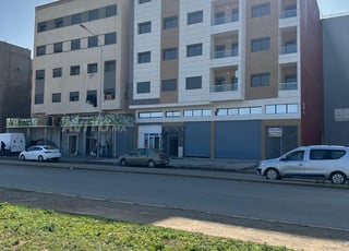 Local Spacieux de 240 plus130 m² à El Jadida
