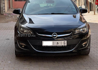 Opel Astra j pack cosmos modèle 2013 m1.7cdti 7chv
