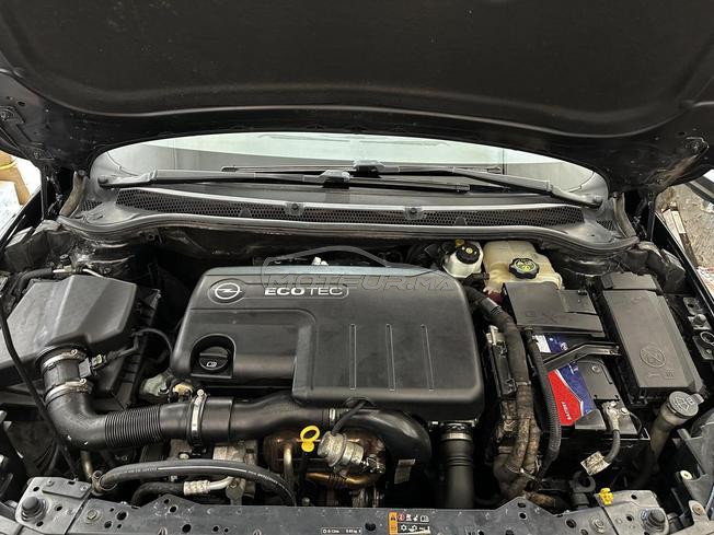 Opel Astra j pack cosmos modèle 2013 m1.7cdti 7chv