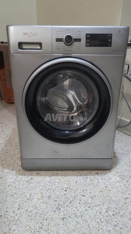 MACHINE A LAVER whirlpool grise 9 kg