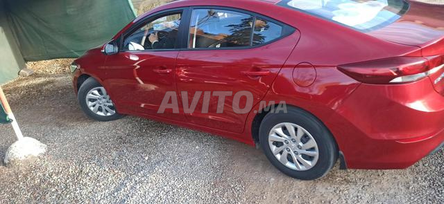 Hyundai Elantra Diesel Manuelle 2019 à Marrakech - 2
