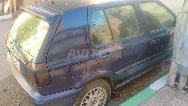 Volkswagen Golf Diesel Manuelle 1996 à Fès - 2