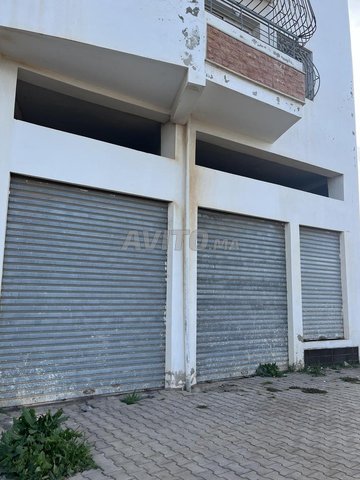 MAGASIN DE 107m² PLUS CAVE 119m² A MOSTAKBAL BADIL