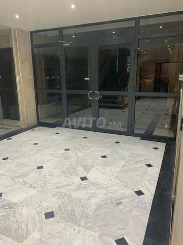 Appartement à louer 76 m² à Casablanca - 2