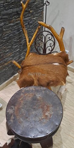 Chaise plus table artisanales 