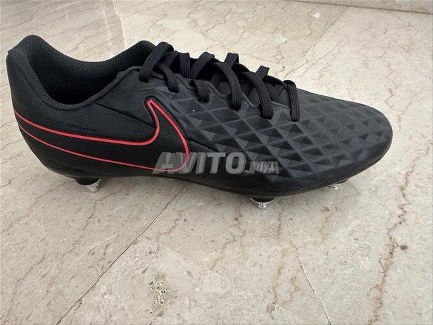 Chaussure foot hotsell nike pas cher