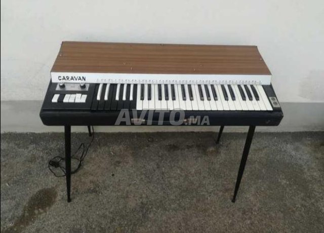 CARAVAN R6 (1974) Rhythmic Organ