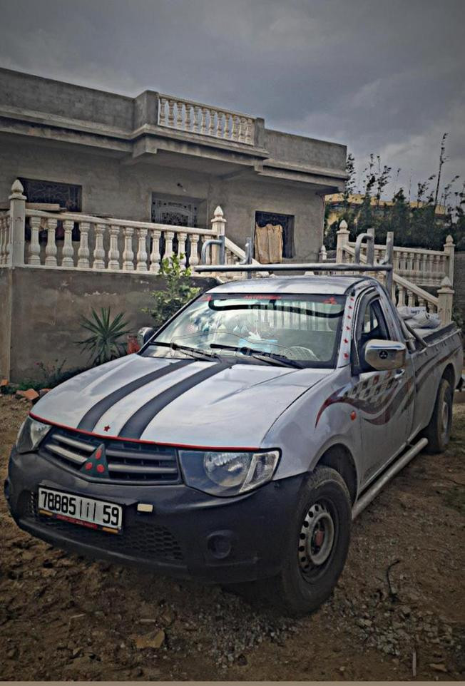 Mitsubishi L200