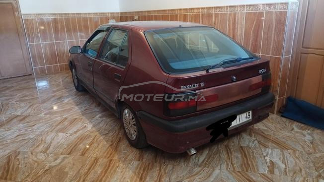 Renault 19 storia essance model 95 