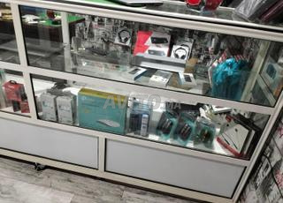 Comptoir vitrine aluminium