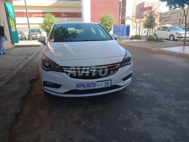 Opel Astra occasion Diesel Modèle 2016