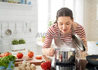 Ménage et cuisine professionnelle et nounou