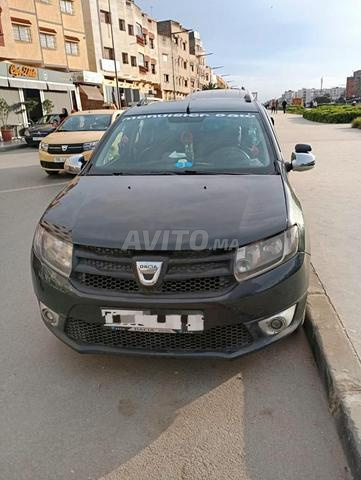 Dacia Sandero Stepway Diesel Manuelle 2015 à Salé - 2