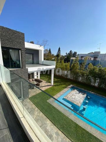 villa 2000m de luxe offre location rabat souissi  - 2