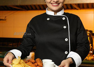 مطلوب طباخة ماهرة مع المبيت بهرهورة   