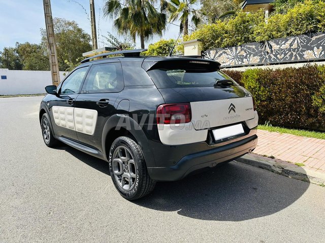 Citroen C4 CACTUS occasion Diesel Modèle 2018