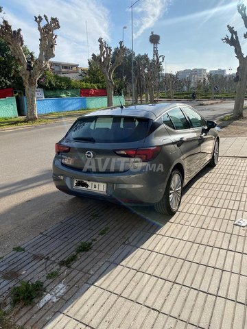 Opel Astra occasion Diesel Modèle 2018