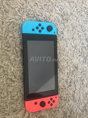 Switch V1 très bon état 