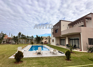 Villa de luxe près de Marjane Supermarché Meknès