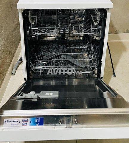Lave-vaisselle Arthur Martin-Electrolux 